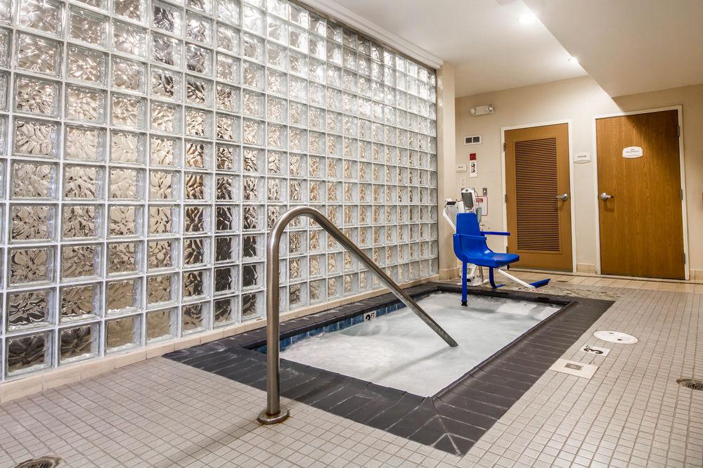 Comfort Inn & Suites Oakland Airport エクステリア 写真
