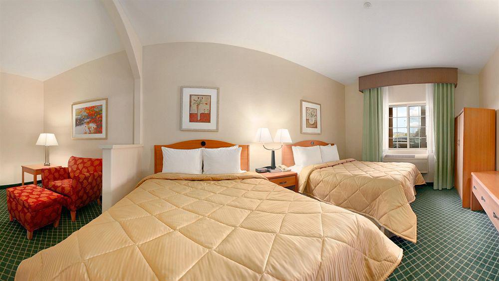Comfort Inn & Suites Oakland Airport エクステリア 写真