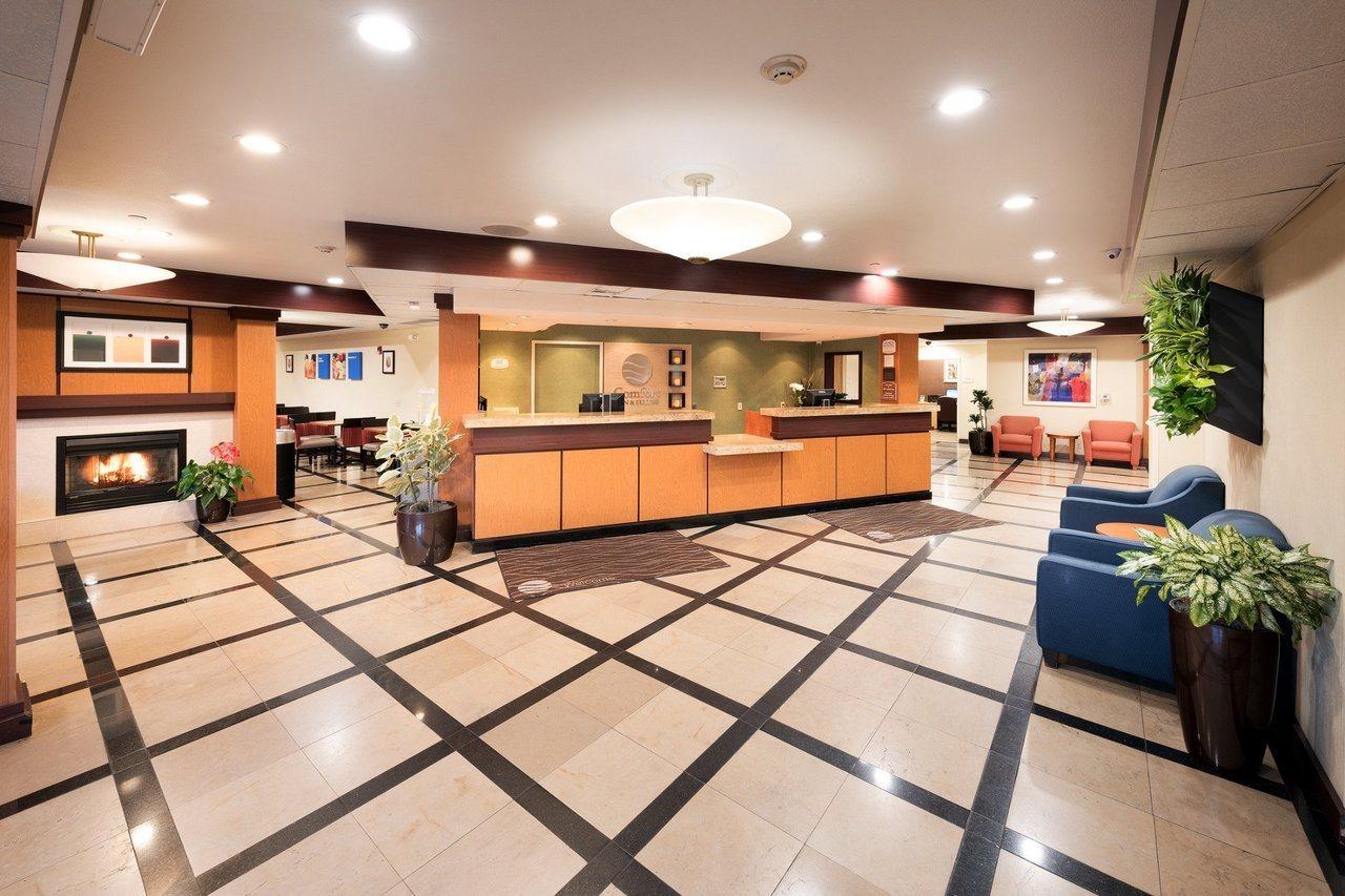 Comfort Inn & Suites Oakland Airport エクステリア 写真