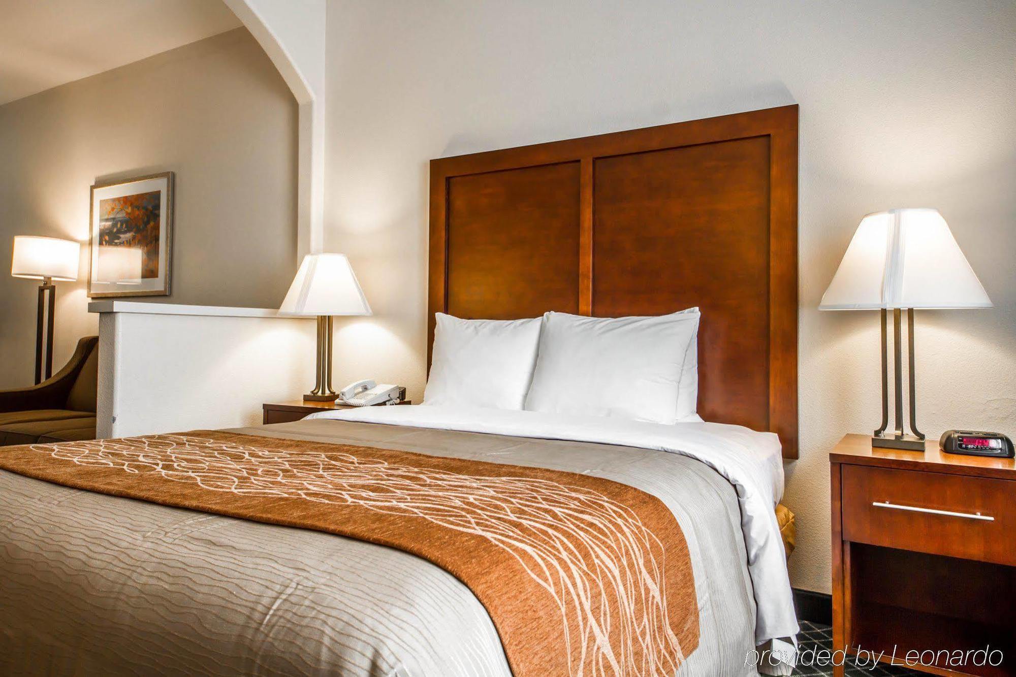 Comfort Inn & Suites Oakland Airport エクステリア 写真