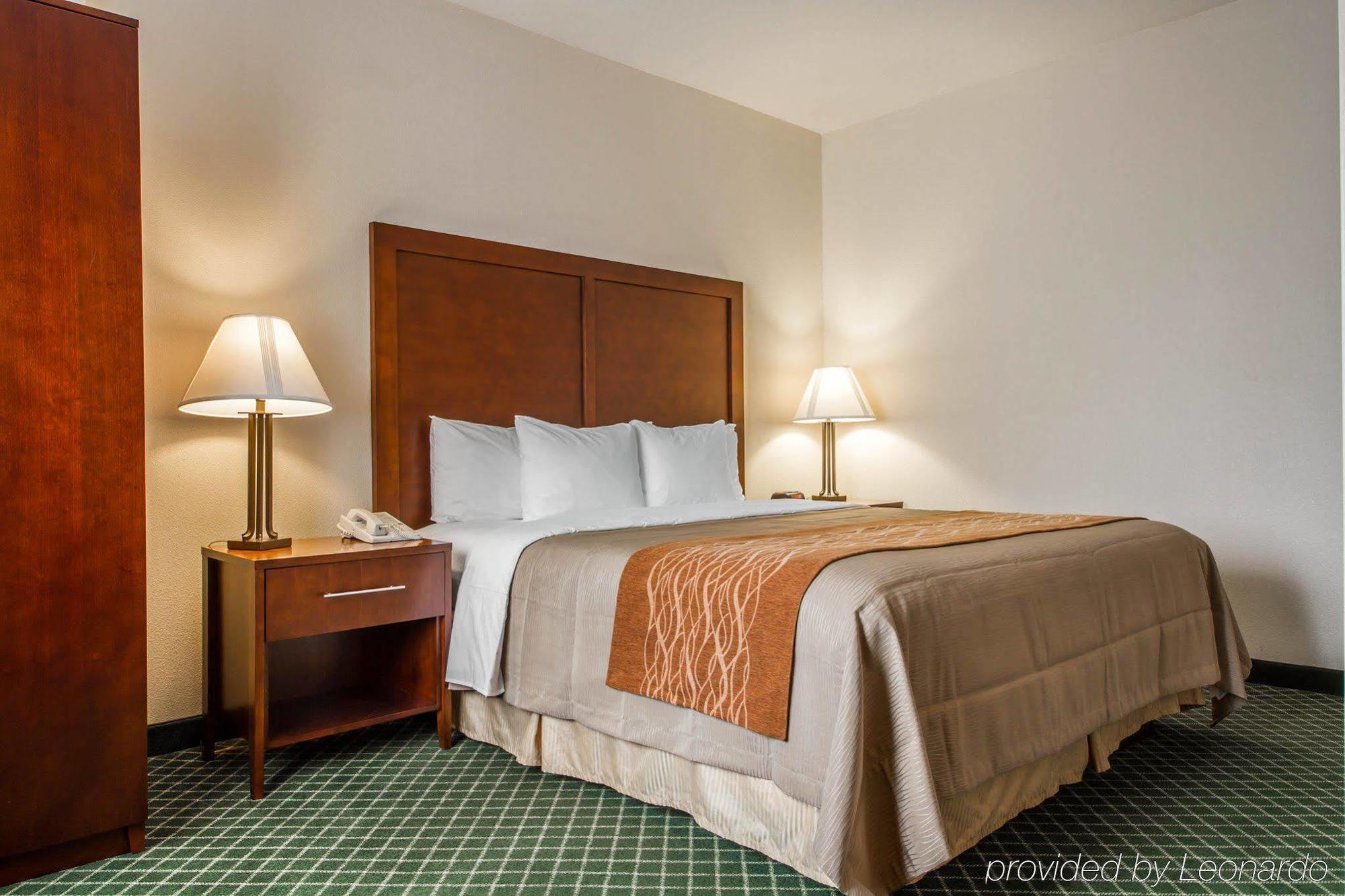 Comfort Inn & Suites Oakland Airport エクステリア 写真