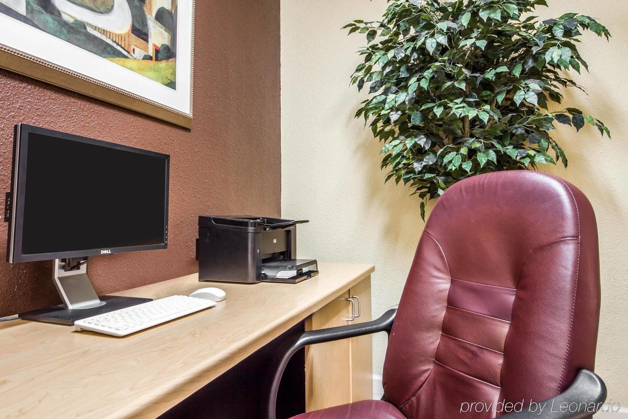 Comfort Inn & Suites Oakland Airport エクステリア 写真