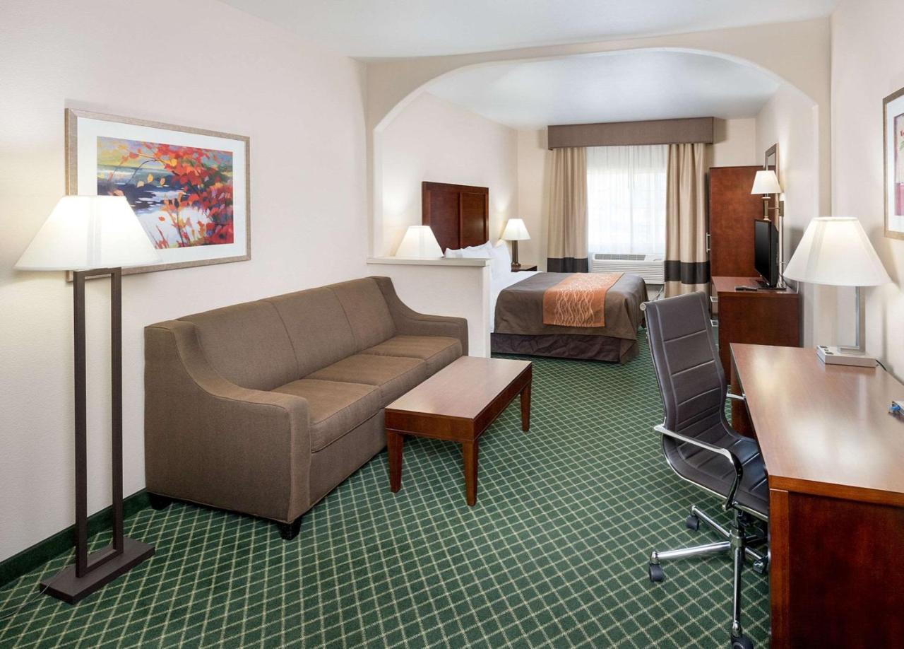 Comfort Inn & Suites Oakland Airport エクステリア 写真